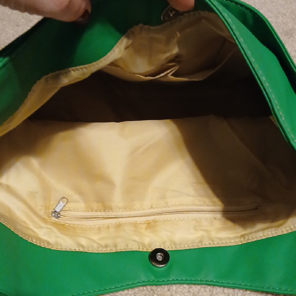 New Kelly Green Women's Handbag 17X4X9 - Picture 4 of 7